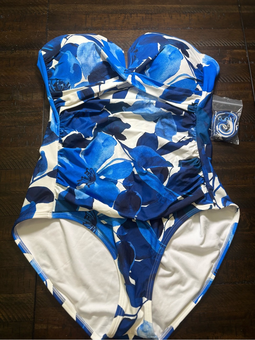 Calvin Klein Blue and White Floral One-Piece Swimsuit Size: 14  #0027